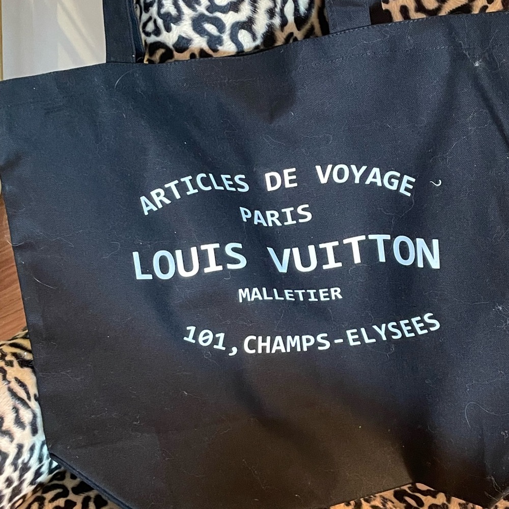 Black & White Extra Large TOTE BAG - Picture 4 of 5